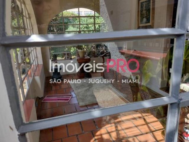 Casa para EDIFICACAO com 750mts a venda no CAMPO BELO