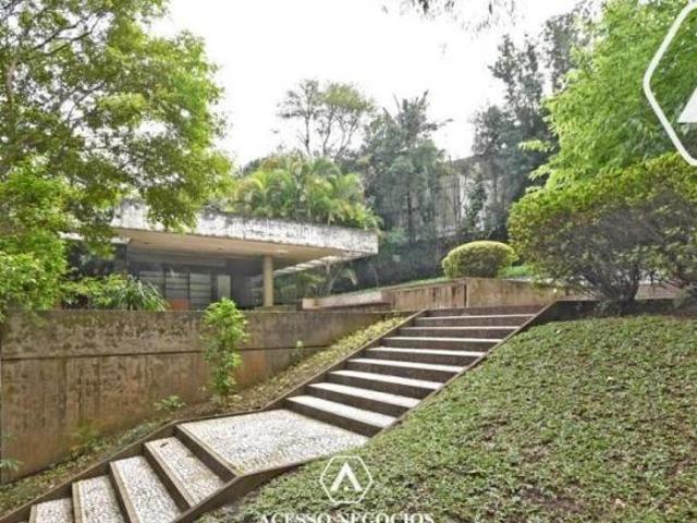 CASA PARA INCORPORAÇÃO OU ATIVIDADES CULTURAIS /LAZER 3100 M²