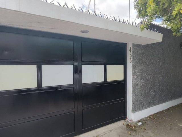 Casa para Oficinas en Renta | Col. Las Águilas | 4 Privados | Jardín | Cochera |