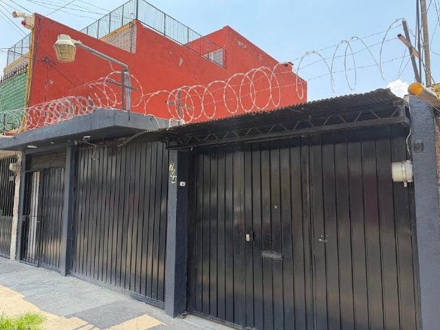 Casa para Oficinas silenciosa o Consultorios en Lindavista