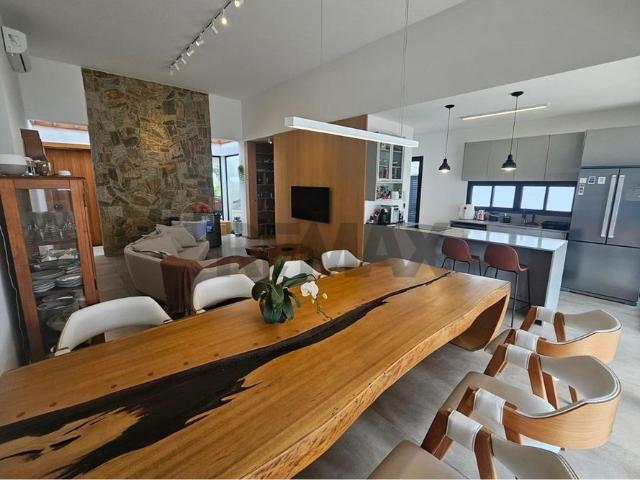 Casa para locação mobiliada, com 190m² de área útil, 3 suítes, condomínio completo com portaria e segurança 24h, Alphaville 2, Ribeirão Preto/SP