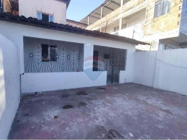 Casa para locação na Cohab, ao lado do Posto Shell na PE 60, Cabo de Santo Agostinho
