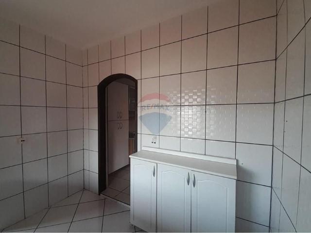 Casa para Locação na Estância Noblesse com 03 dorms e 04 vagas de garagem