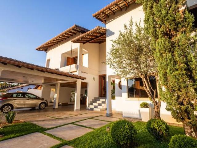 Casa para Locação na QL 22 com 04 suítes escritorio e espaço gourmet