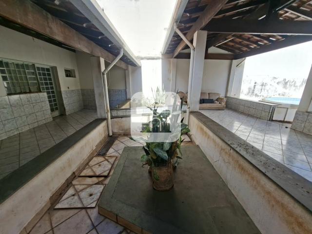 Casa para locação no bairro Umuarama