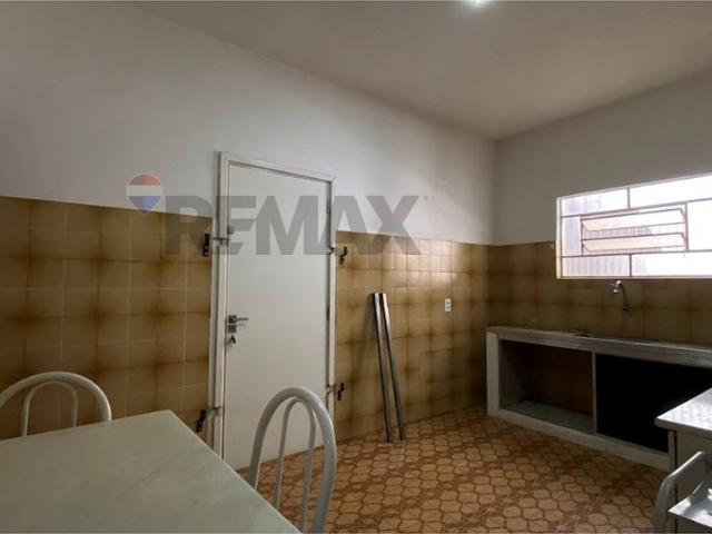 Casa para LOCAÇÃO no Jd Belvedere, 3 quartos, 1 banheiro, 2 vagas, perto do Tony´s Grill