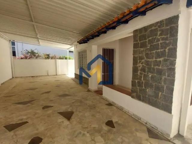 Casa para locação, bairro vila adyana, 3 salas, 1 vaga de garagem, sjc/sp