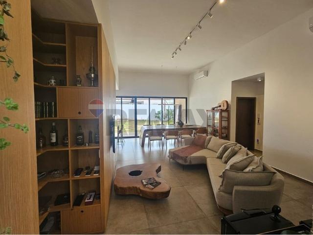 Casa para locação com 190m² de área útil, 3 suítes, condomínio completo com portaria e segurança 24h, Alphaville 2, Ribeirão Preto/SP