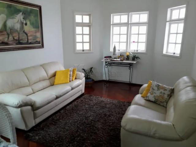 Casa para Locação Elegância e Conforto no Jardim das Indústrias!