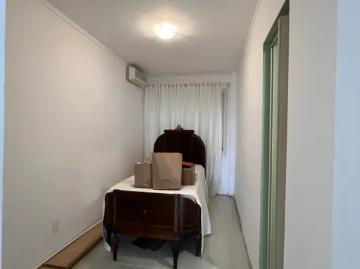 Casa para Locação em Ondina, 300m², 4 Suítes, Térrea