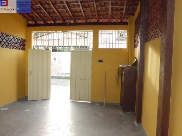 Casa para Locação em Cachoeira Paulista, Margem Esquerda, 3 dormitórios, 3 banheiros