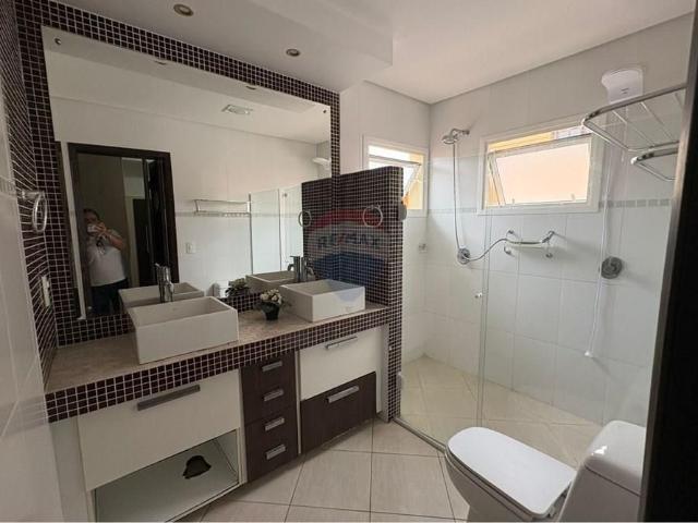 Casa para locação em excelente localização