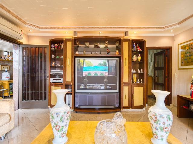 Casa para locação em Ipiranga com 4 quartos, 324m²
