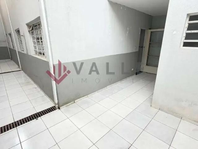 Casa para Locação em São José dos Campos, Jardim Sul, 2 dormitórios, 1 banheiro, 1 vaga