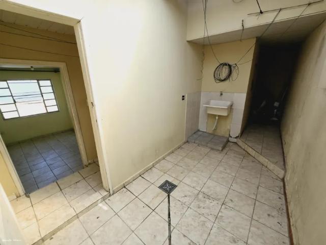 Casa para Locação em São Paulo, Vila Palmeiras, 2 dormitórios, 1 banheiro