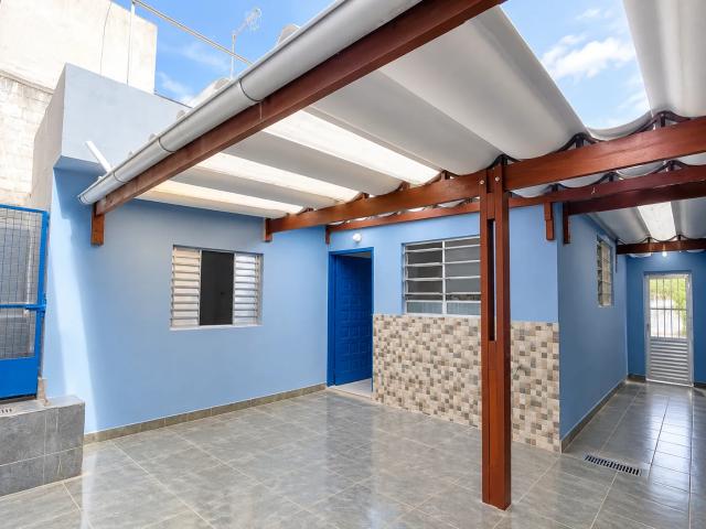 Casa para Locação 2 Quartos e 1 Vaga na Cidade Dutra