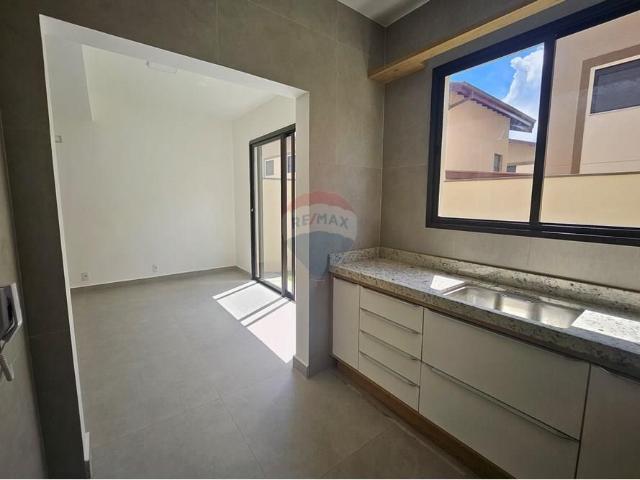 Casa para locação 3 dormitórios com suíte e armários embutidos