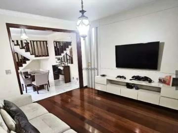 Casa para locação 3 Quartos, 4 banheiros, 3 vagas de garagem, 210,00 m² Bairro Castelo