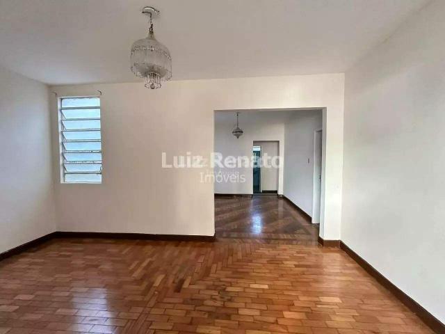 Casa para locação, 3 quartos, área aproximada de 120m² na Serra