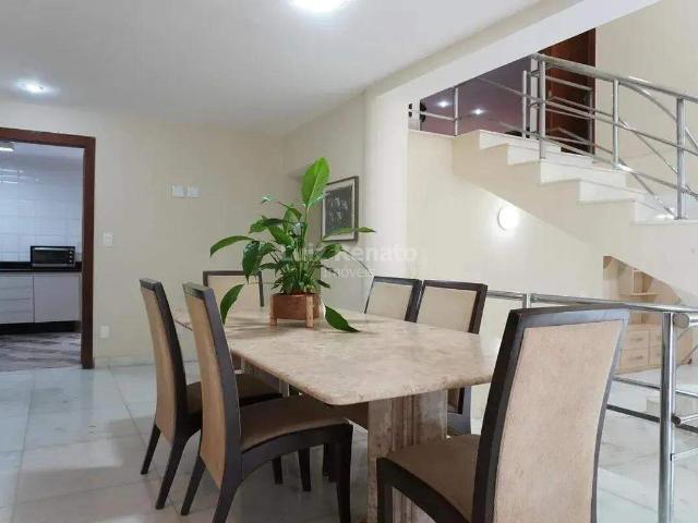 Casa para locação, 5 quartos com 4 suítes, 400m² de área no Mangabeiras