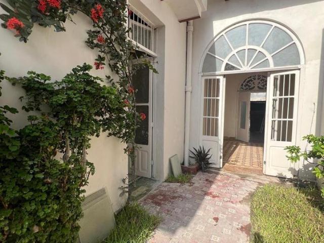 Casa para negocio con 11 rec?maras en renta, 200 m2 de terreno en Centro Veracruz