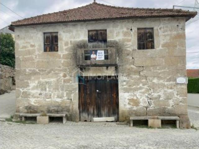 casa para reconstrução em Bustelo