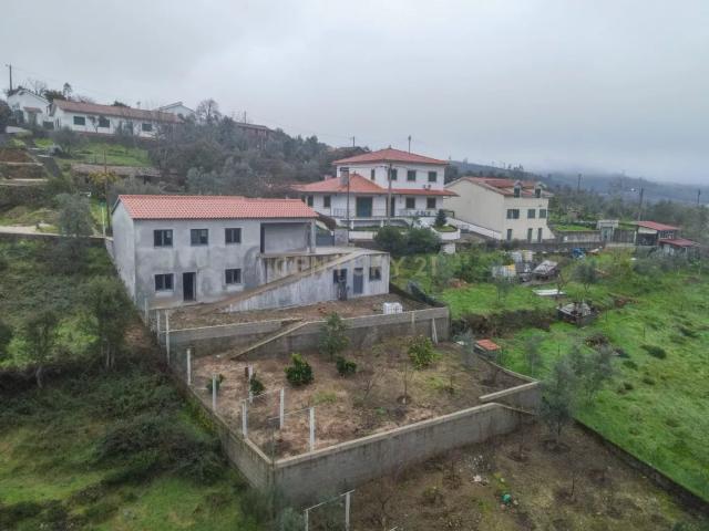 Casa para reconstrução em Roda Cimeira, Góis