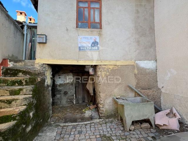 Casa para Reconstruir