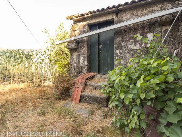 Casa para reconstruir en Cotobade: Tu refugio rural soñado ✨