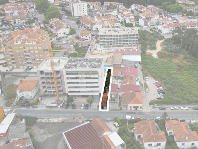 Casa para Recuperação Vila Nova de Gaia VIABILIDADE DE CONSTRUÇÃO PARA 6 tipologias T1+LOJA