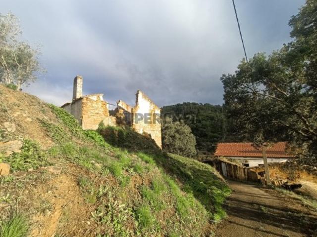 Casa para Reconstrução em Vila de Rei, Castelo Branco