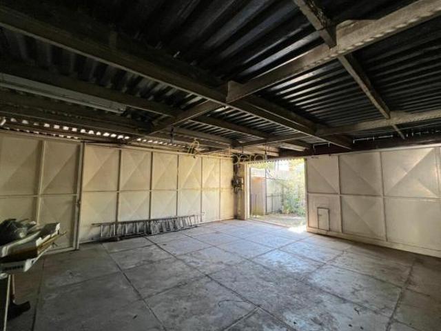 CASA PARA REFORMA TOTAL OU UTILIZAÇÃO DO TERRENO PLANO DE 1.723M², NO JARDIM PETRÓPOLIS