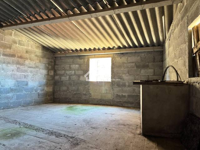 CASA PARA REFORMAR COMPLETAMENTE EN TOURIÑÁN, MUXÍA
