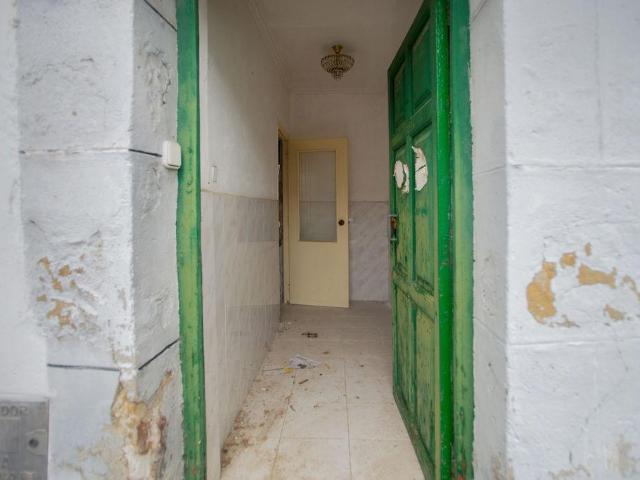 CASA PARA REFORMAR COMPLETAMENTE EN FABERO DEL BIERZO
