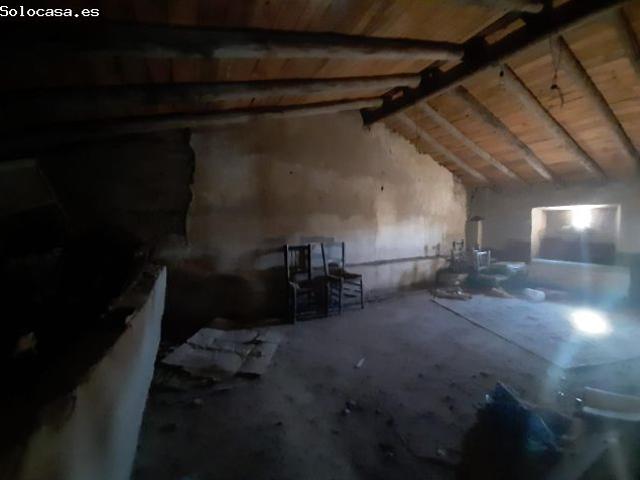 Casa para reformar con patio en Botija