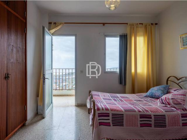 CASA PARA REFORMAR CON VISTAS AL TEIDE EN ICOD DE LOS VINOS