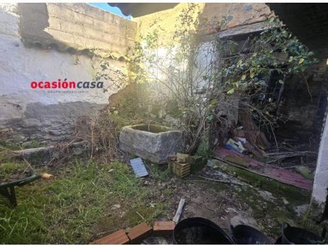 CASA PARA REFORMAR A LA VENTA