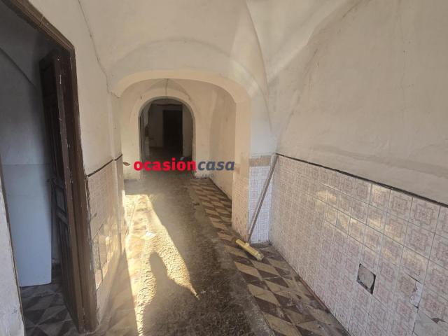 CASA PARA REFORMAR A LA VENTA