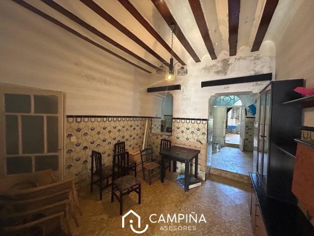 Casa para reformar en Beas