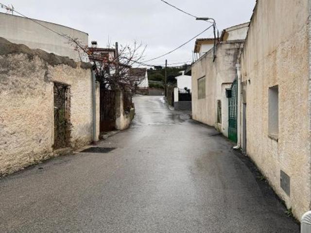 Casa para reformar en Beas de Granada, a los pies de Sierra Nevada ¡ Oportunidad única en el corazón