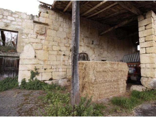 CASA PARA REFORMAR EN BIELVA
