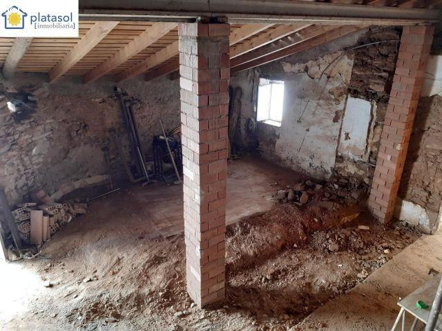 Casa para reformar en el centro del pueblo
