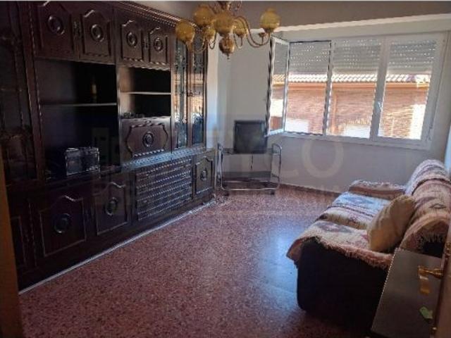 CASA PARA REFORMAR EN VENTA EN VIGUERA