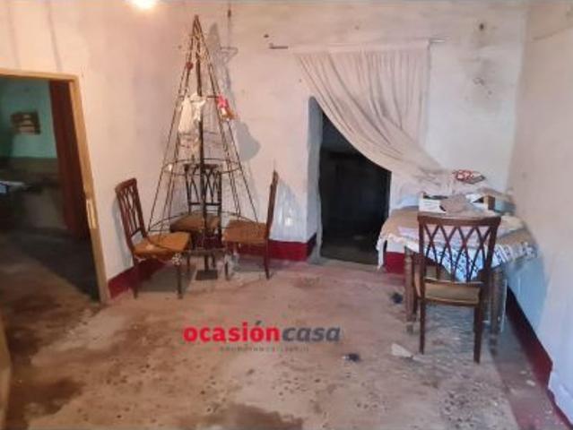 CASA PARA REFORMAR + SOLAR EN OJUELOS ALTOS