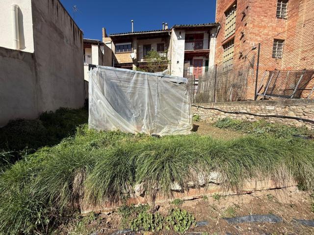 CASA PARA REHABILITAR EN EL CENTRO DE CENTELLES