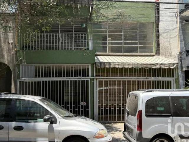 Casa para remodelar con uso de suelo y proyecto — Cuauhtémoc, CDMX