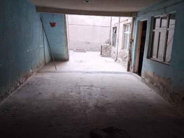 Casa para Remodelar, EXCELENTE UBICACIÓN, atras del palacio municipal de Nezahaulcoyotl