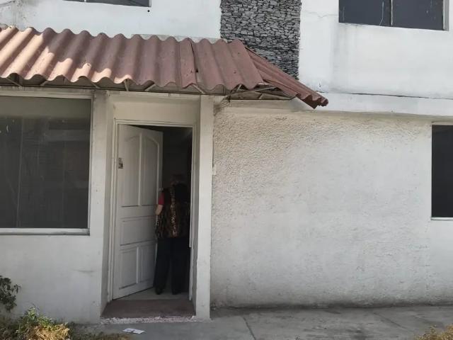 CASA PARA REMODELAR EN CD. AZTECA 3RA SECCIÓN, ECATEPEC