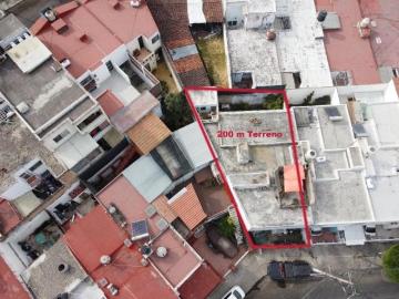 Casa para remodelar en Las Aguilas