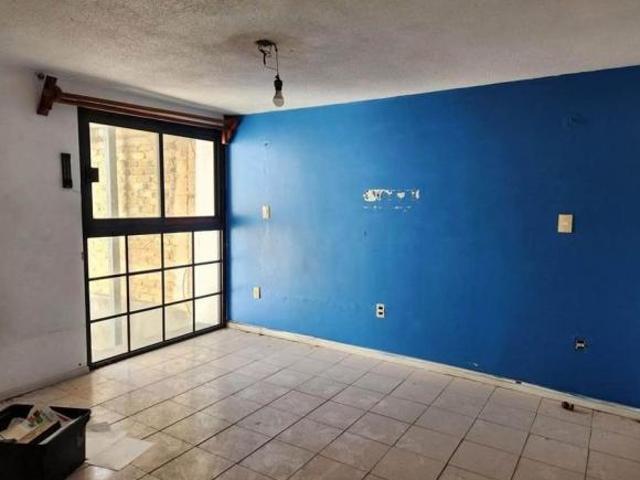 Casa para REMODELAR en VENTA en Residencial El Dorado. Tlalnepantla. Edo. Mex